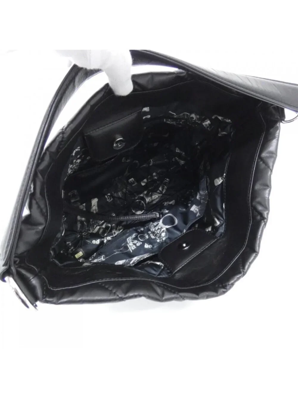 Chanel Shoulder Bag Black